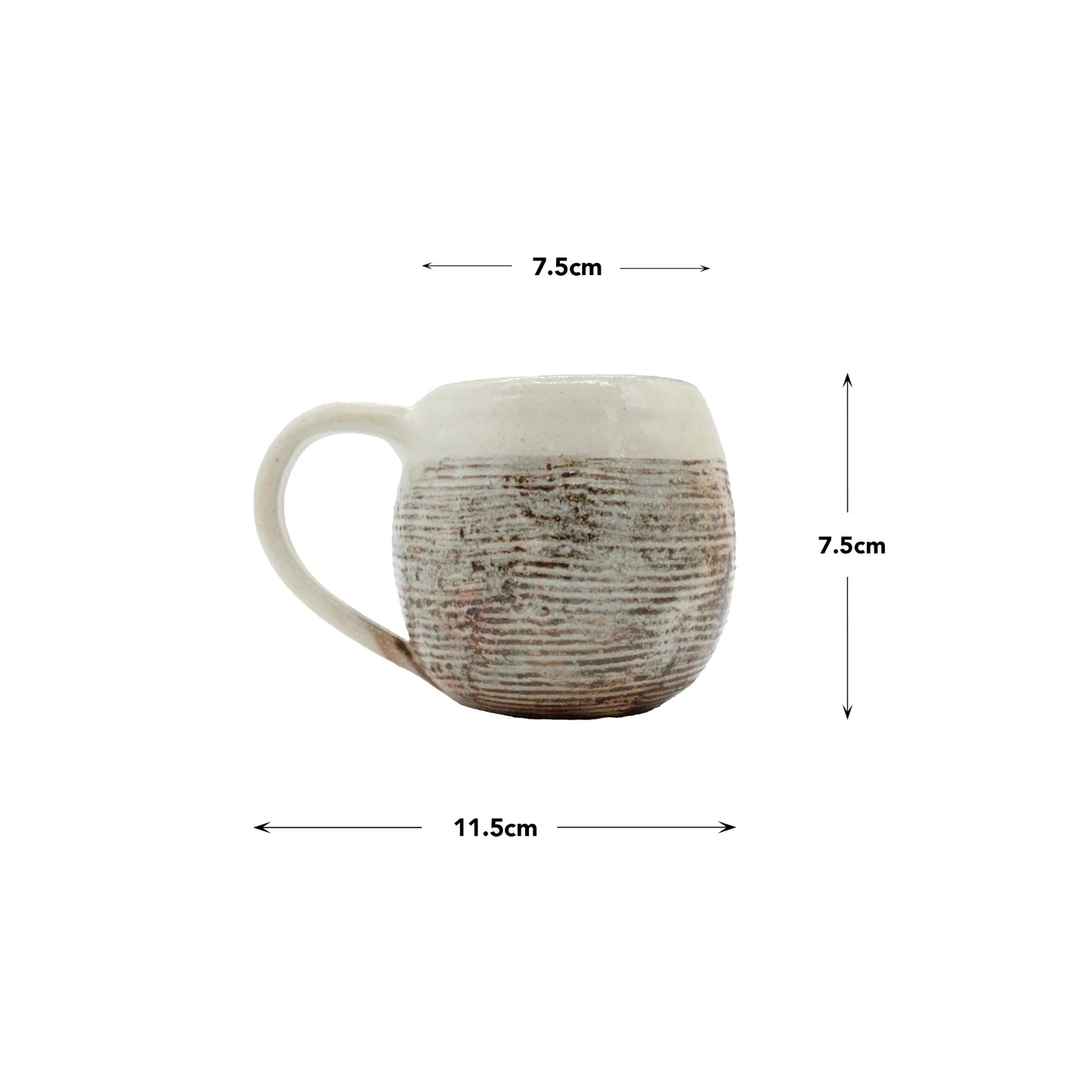 The Tea Mug with Handle - Fuchiara Carved is a ceramic Shigaraki mug featuring textured horizontal lines. Dimensions: 11.5cm wide, 7.5cm tall, 7.5cm mouth diameter—a fine example of Japanese pottery craftsmanship.