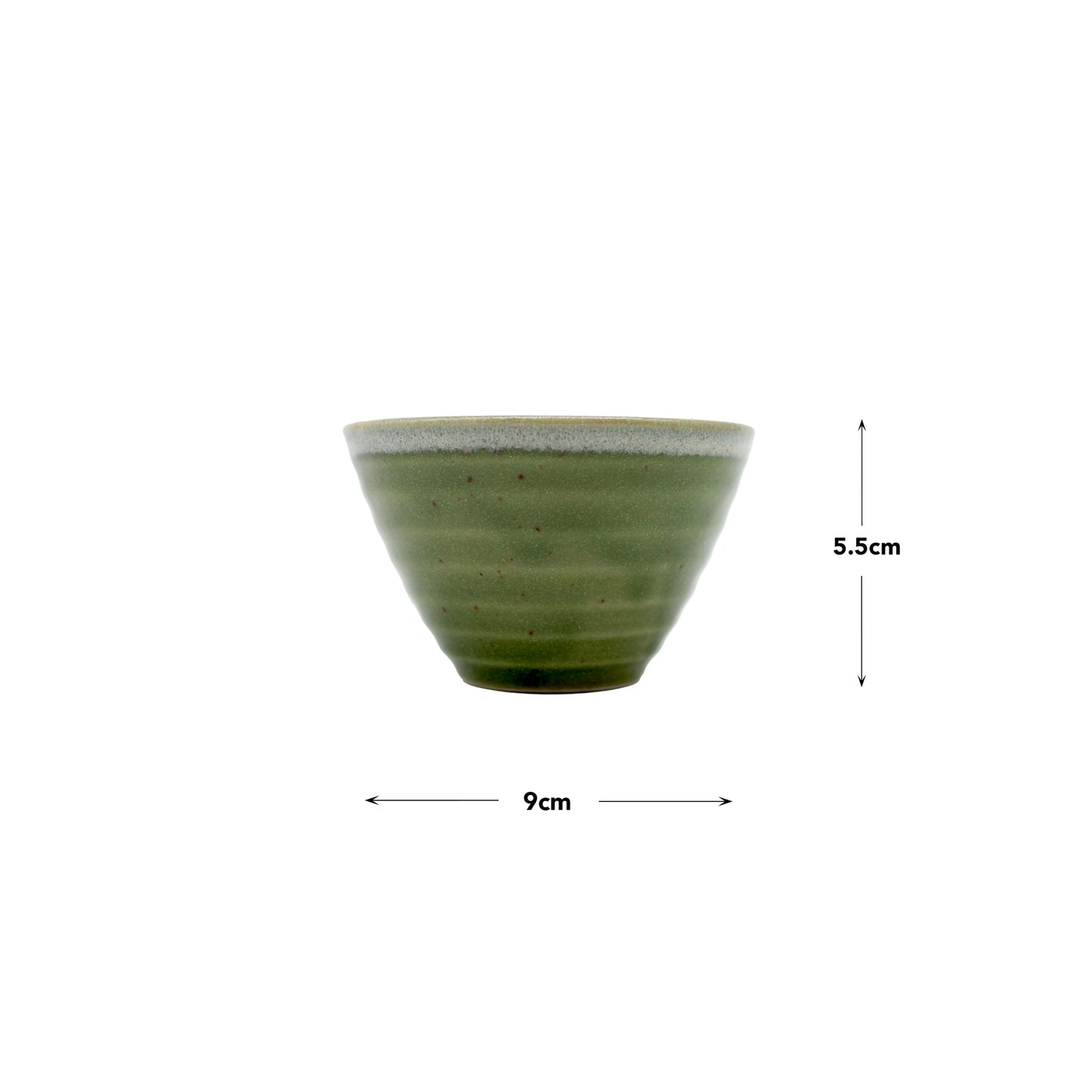 The Sencha Tea Cup - Mountain Green is a green ceramic bowl with a wide rim, inspired by traditional Japanese teacups. Measuring 9 cm diameter and 5.5 cm high, it’s perfect for serving Sencha green tea. Displayed on a white background.