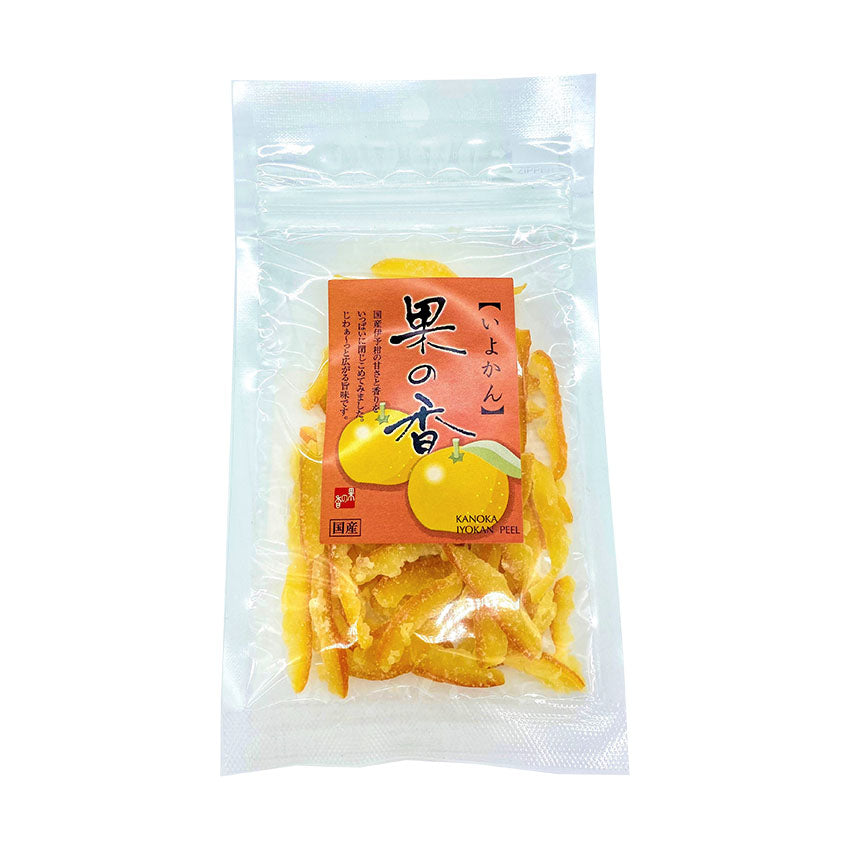 A clear plastic bag of Candied Iyokan Peel - 30g with a red and orange label featuring Japanese text, an image of iyokan fruit, perfect as a garnish or snack.