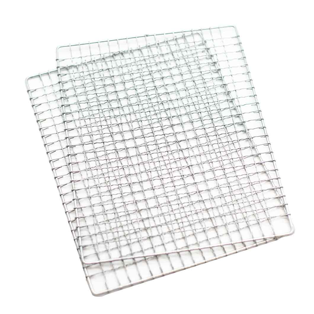 The Spare Grill For Konro, Table Barbecue - 54cm features two rectangular metal cooling racks with a grid pattern, stacked slightly offset on a white background—perfect for grill-style cooking or use with a Konro.