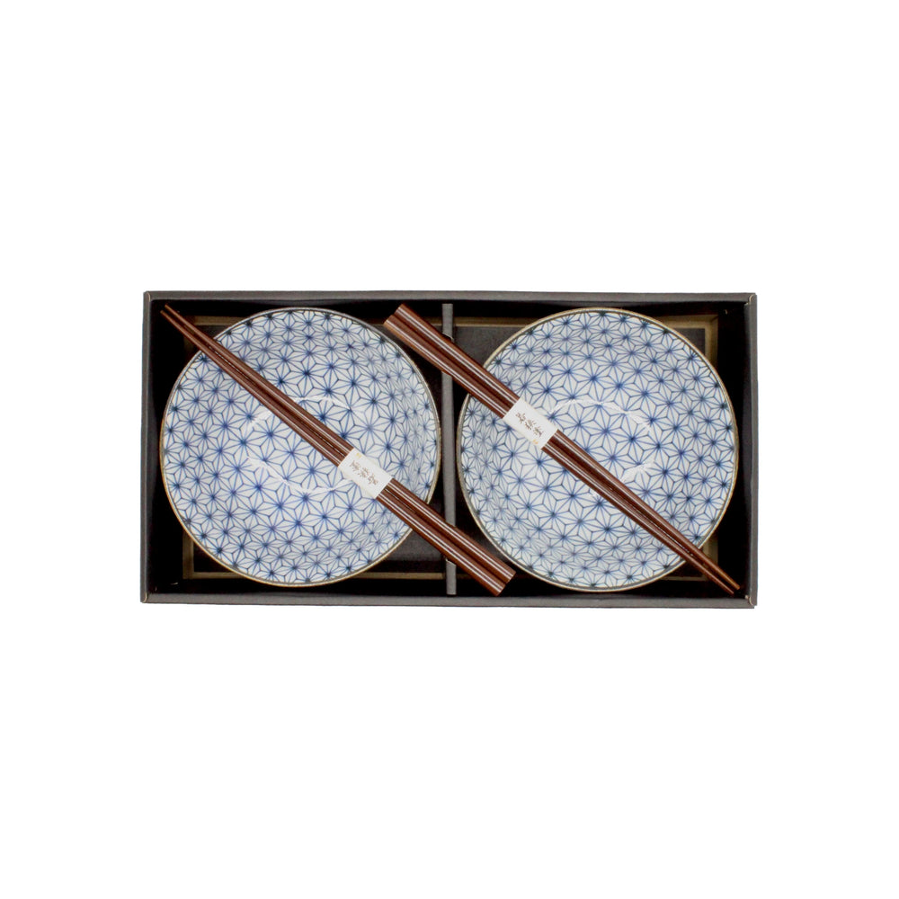 
                  
                    The Asanoha Bowls Gift Set - Blue & White features two wooden chopstick pairs and two blue Asanoha pattern Japanese ceramic bowls, beautifully presented in a black rectangular box.
                  
                