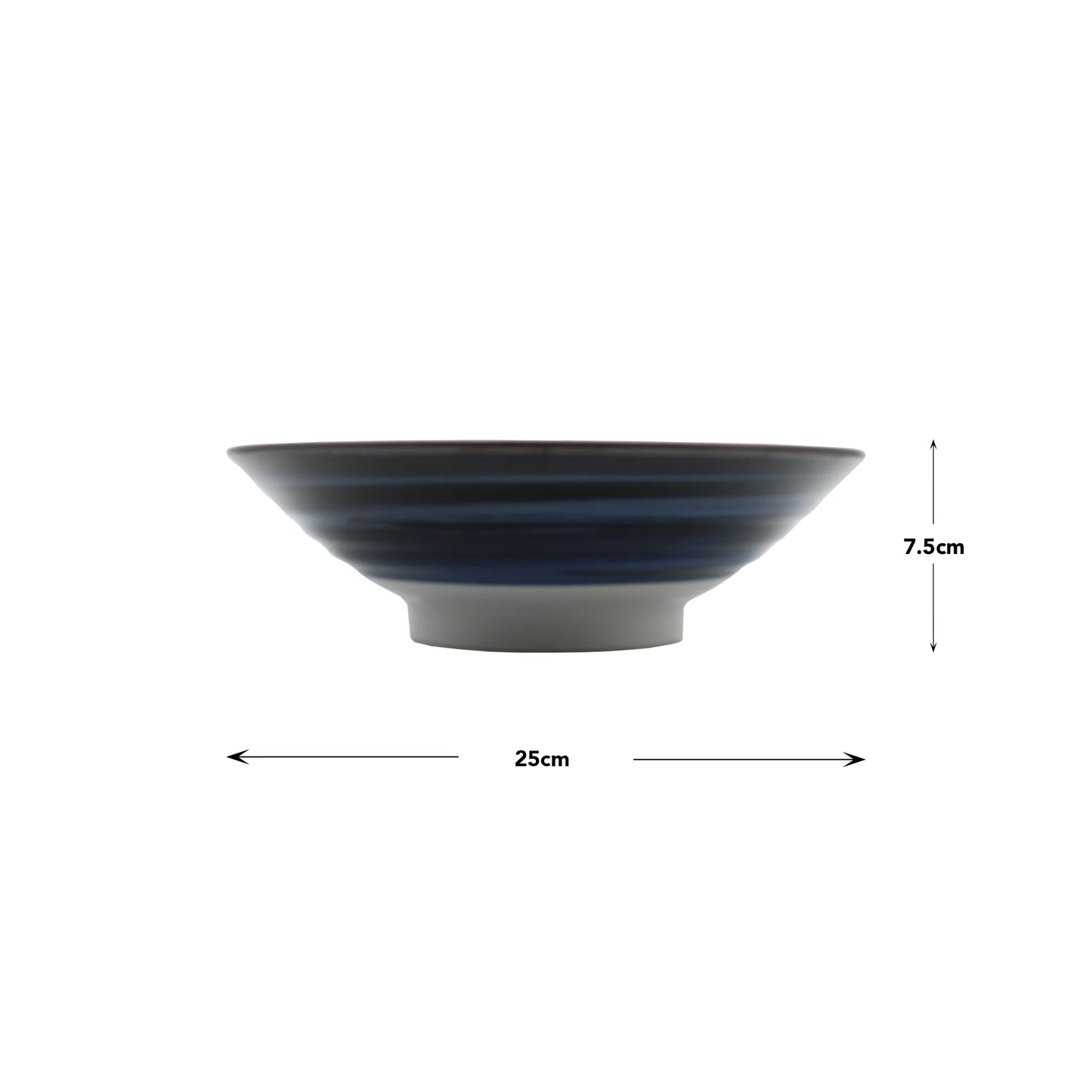 
                  
                    A round, shallow Ramen Bowl - Hokusai Great Wave Design White with a blue pattern, measuring 25 cm in diameter and 7.5 cm in height, is displayed on a white background with black arrows and text indicating the measurements.
                  
                