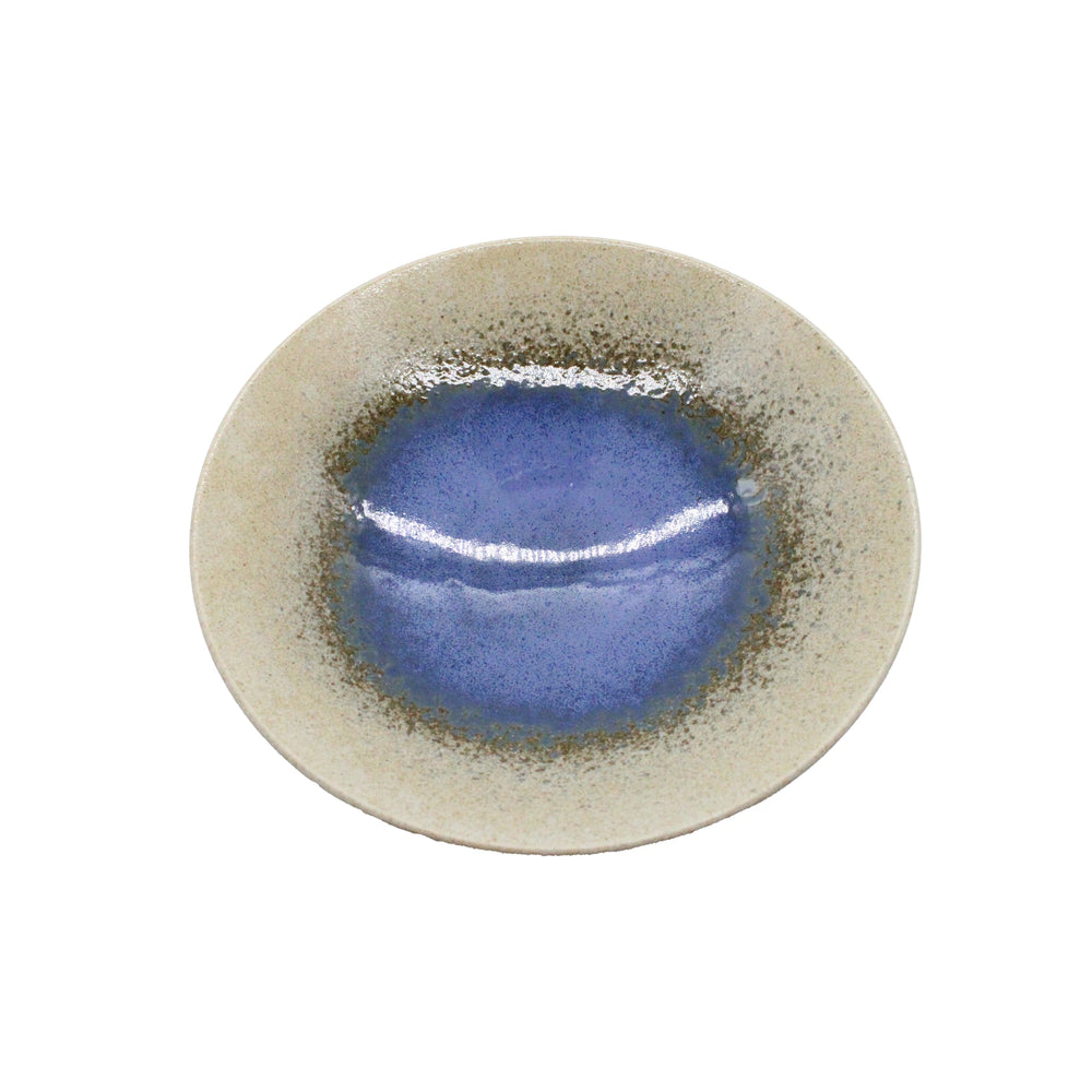 The Ramen Bowl - Minoyaki Mori Aya White and Blue is handcrafted in Japan with the Minoyaki technique, featuring a beige outer rim and glossy blue center.
