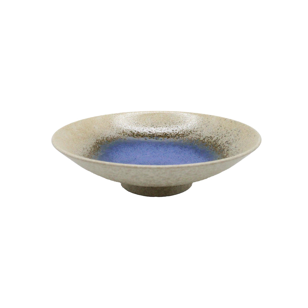 The Ramen Bowl - Minoyaki Mori Aya White and Blue is handcrafted in Japan with a textured beige exterior and smooth blue interior, shown here against a white background.