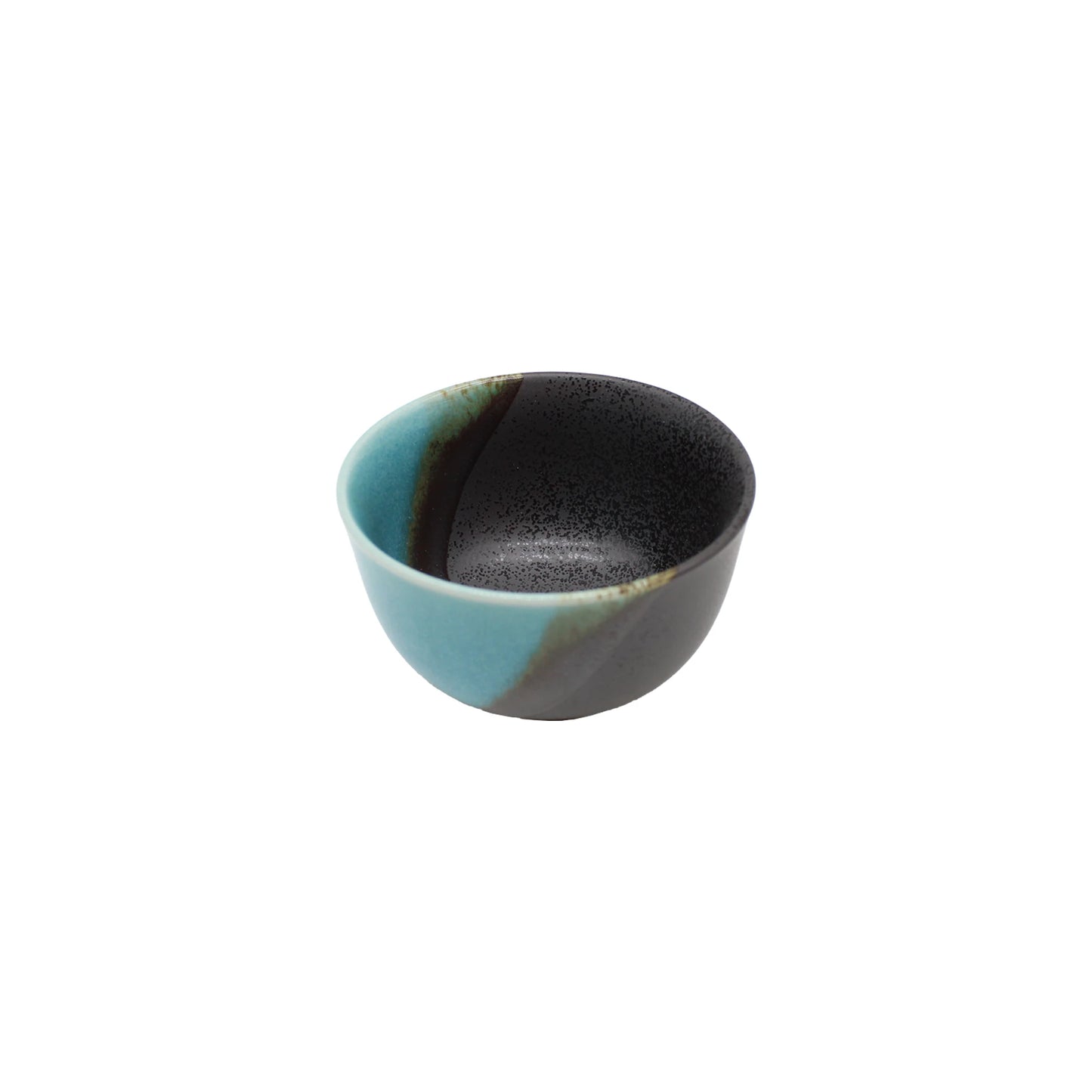 
                  
                    The Tea Gift Set for Four features small ceramic bowls with a matte finish, inspired by Minoyaki porcelain, showcasing gradient shades of sky blue and grey on a white background.
                  
                