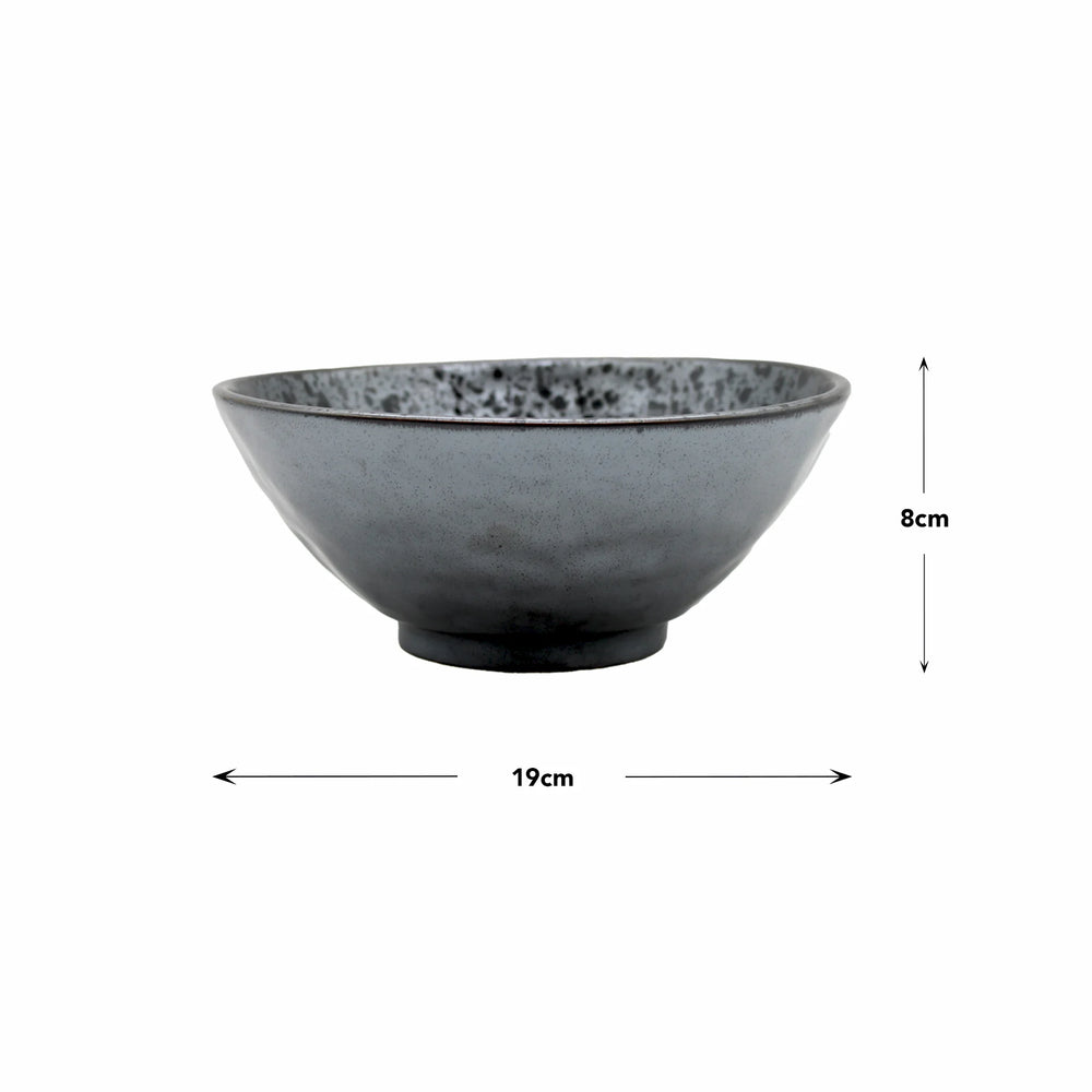 The Udon Bowl - Black Pearl is a gray Minoyaki porcelain bowl with a speckled finish, measuring 8 cm in height and 19 cm in diameter, shown with measurement arrows to indicate its size.